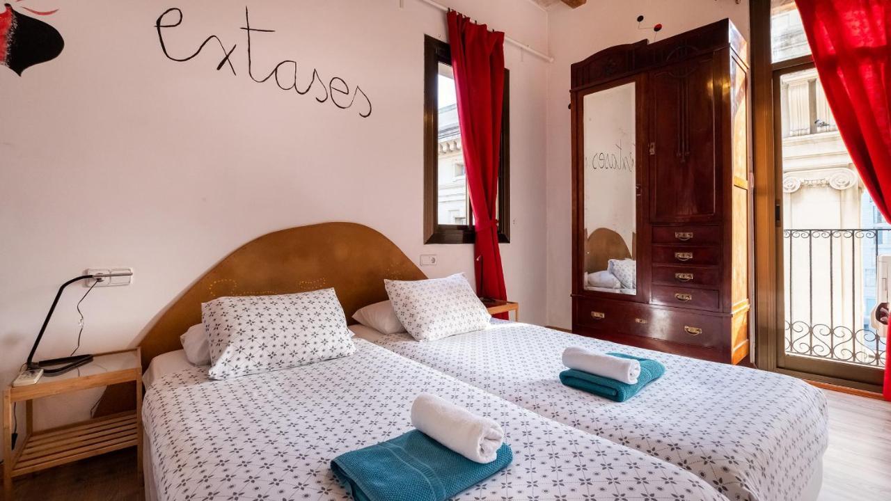Apartamentos El Pintor Barcellona Esterno foto