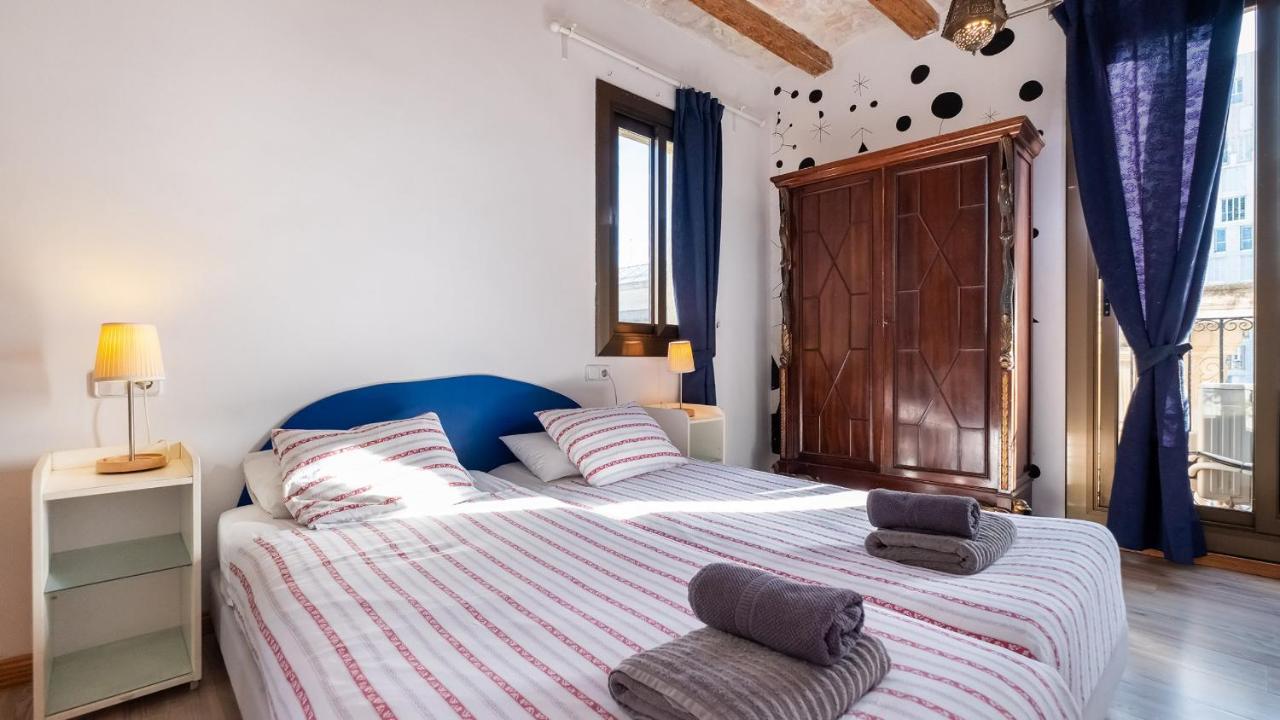 Apartamentos El Pintor Barcellona Esterno foto