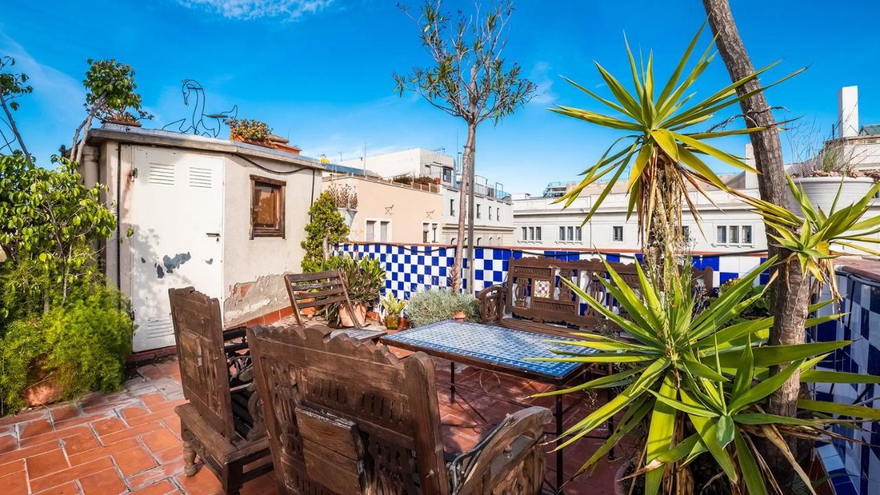 Apartamentos El Pintor Barcellona Esterno foto