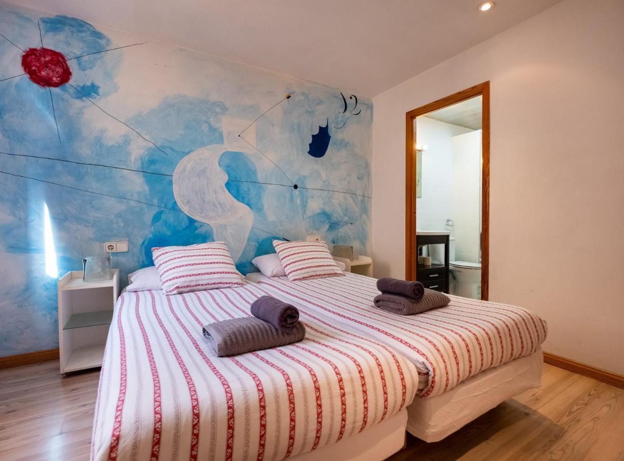 Apartamentos El Pintor Barcellona Esterno foto
