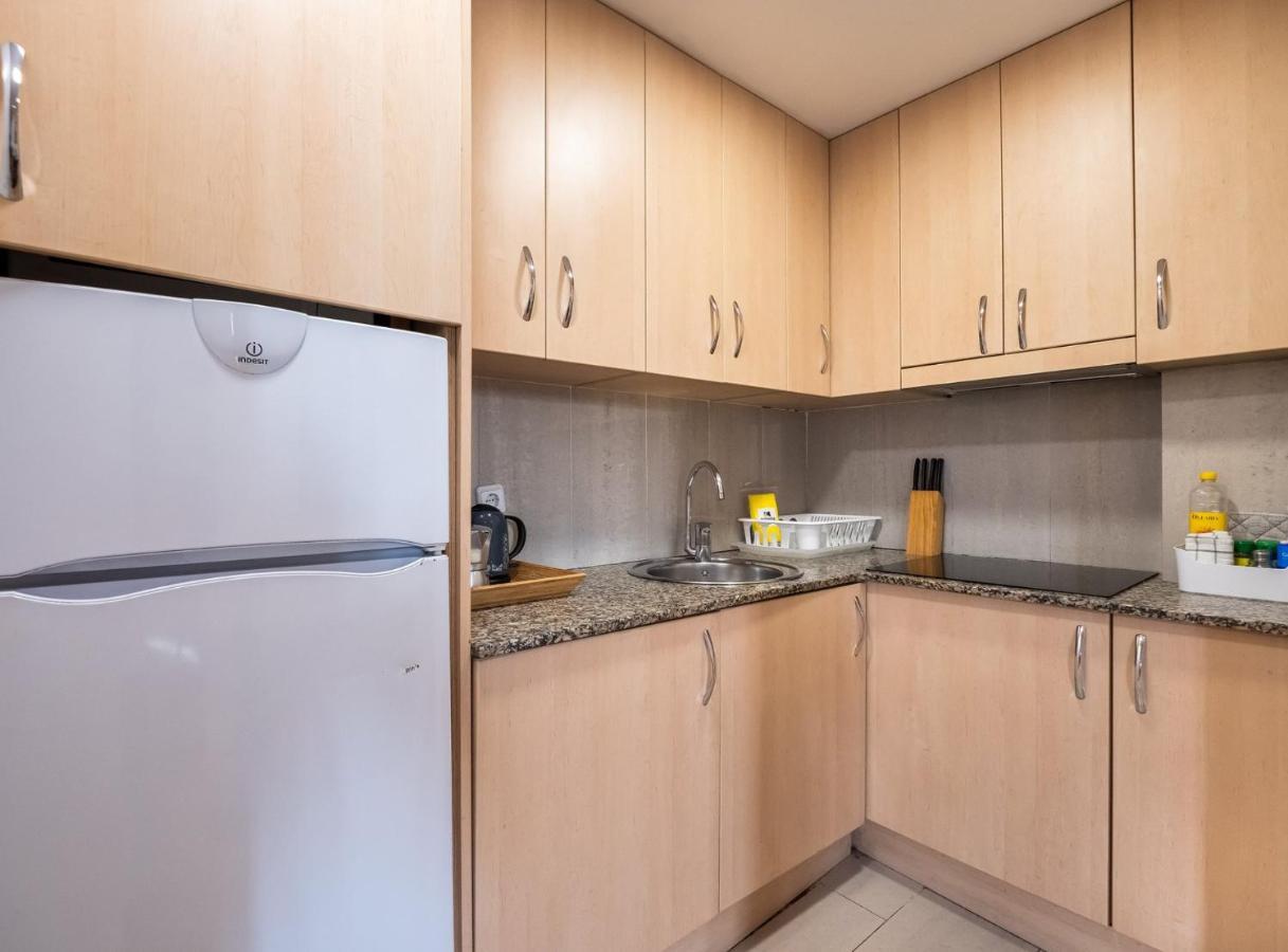 Apartamentos El Pintor Barcellona Esterno foto