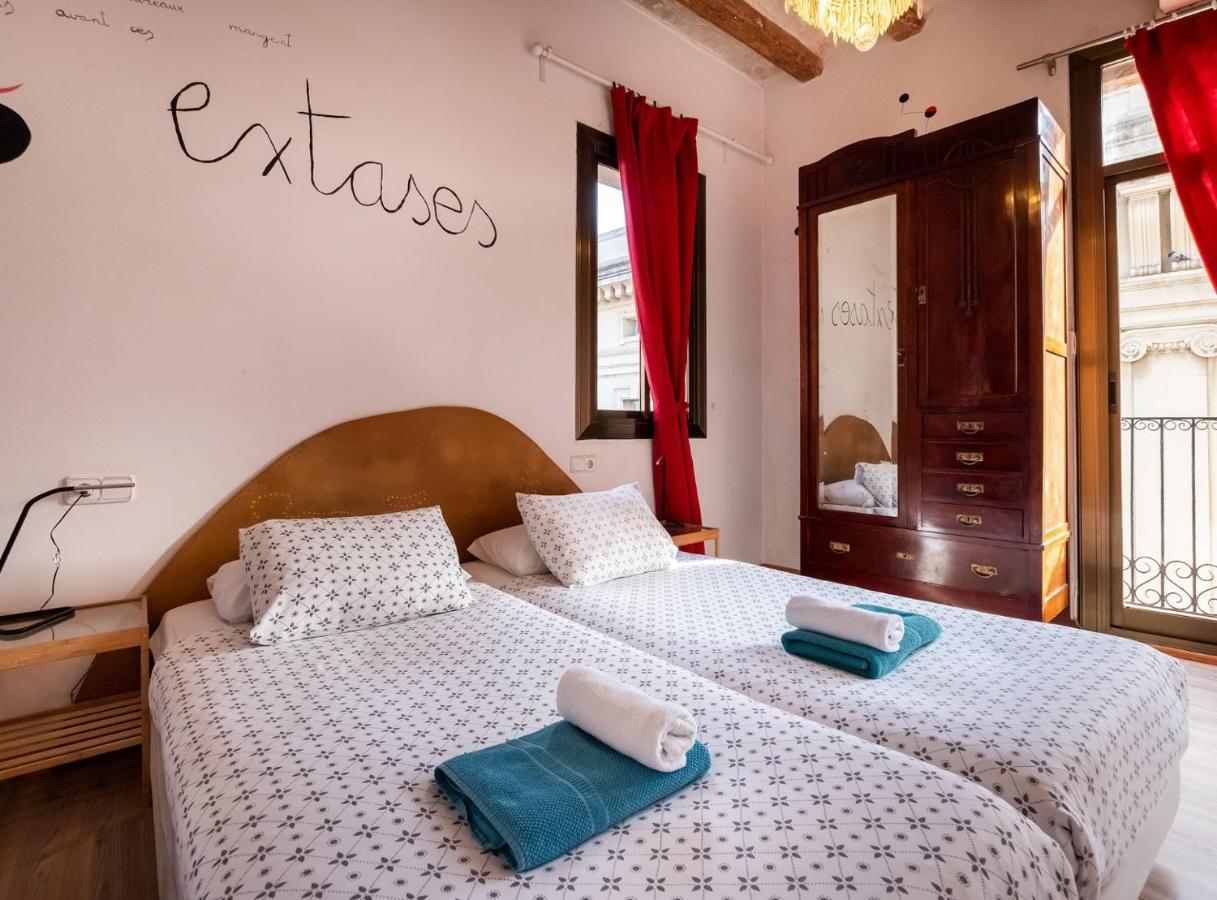 Apartamentos El Pintor Barcellona Esterno foto
