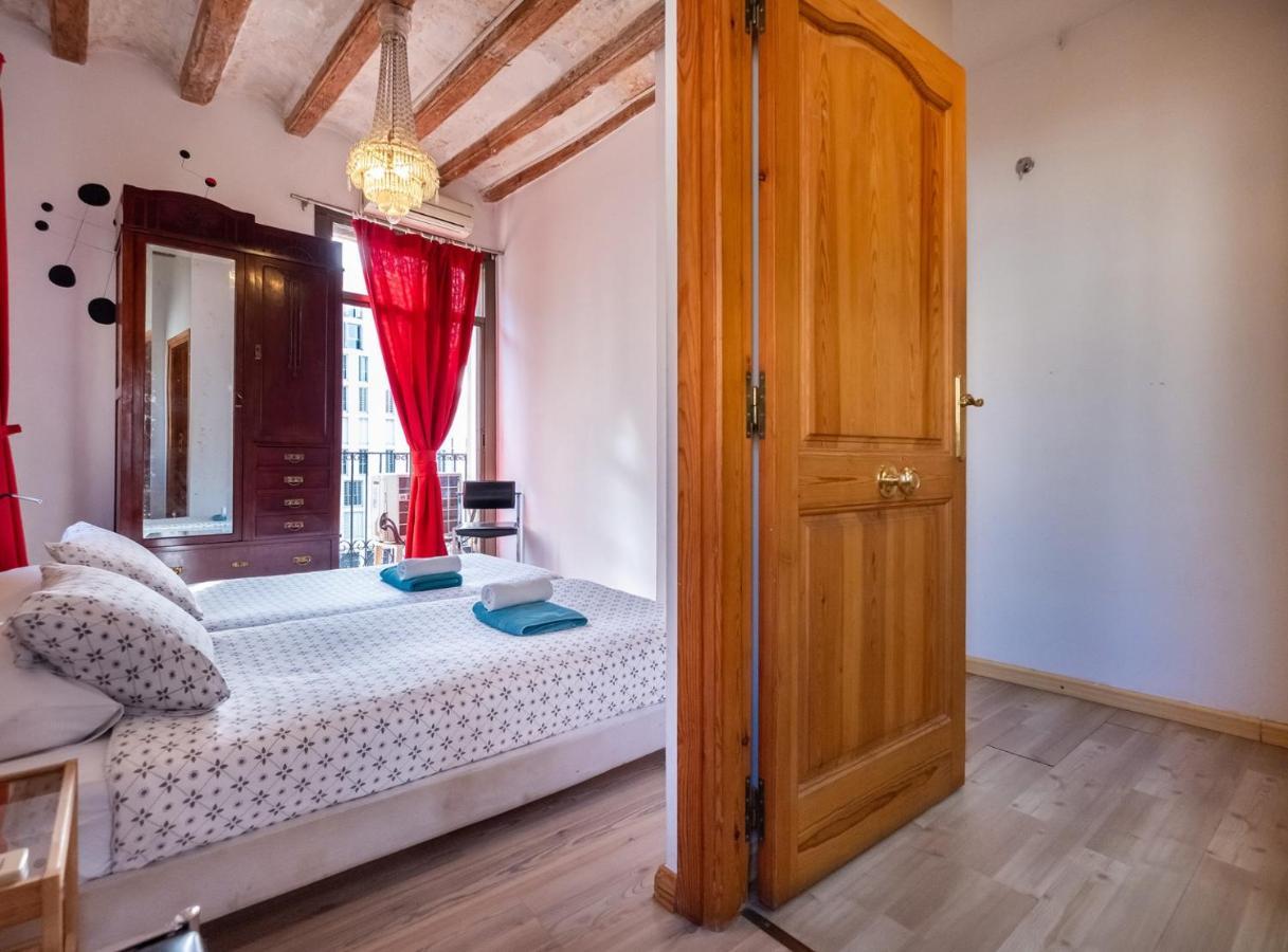 Apartamentos El Pintor Barcellona Esterno foto